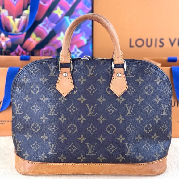 Louis Vuitton Handbags - ✨AUTHENTIC✨ Louis Vuitton Monogram Alma PM
